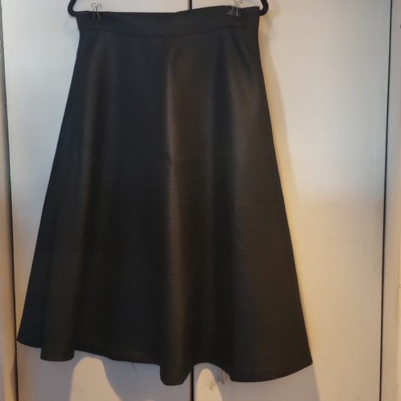 Banana Republic Dresses & Skirts - Banana Republic textured skirt